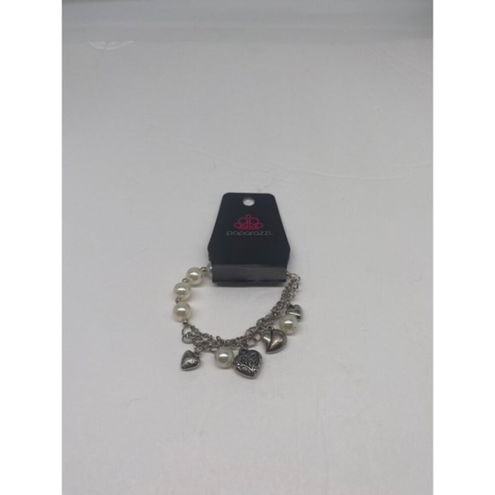 Paparazzi‎ Jewelry Amour White Bracelet Item 52